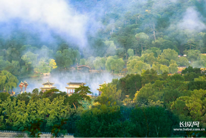 《山庄如画》拍摄于承德避暑山庄。承德孙兆君 摄