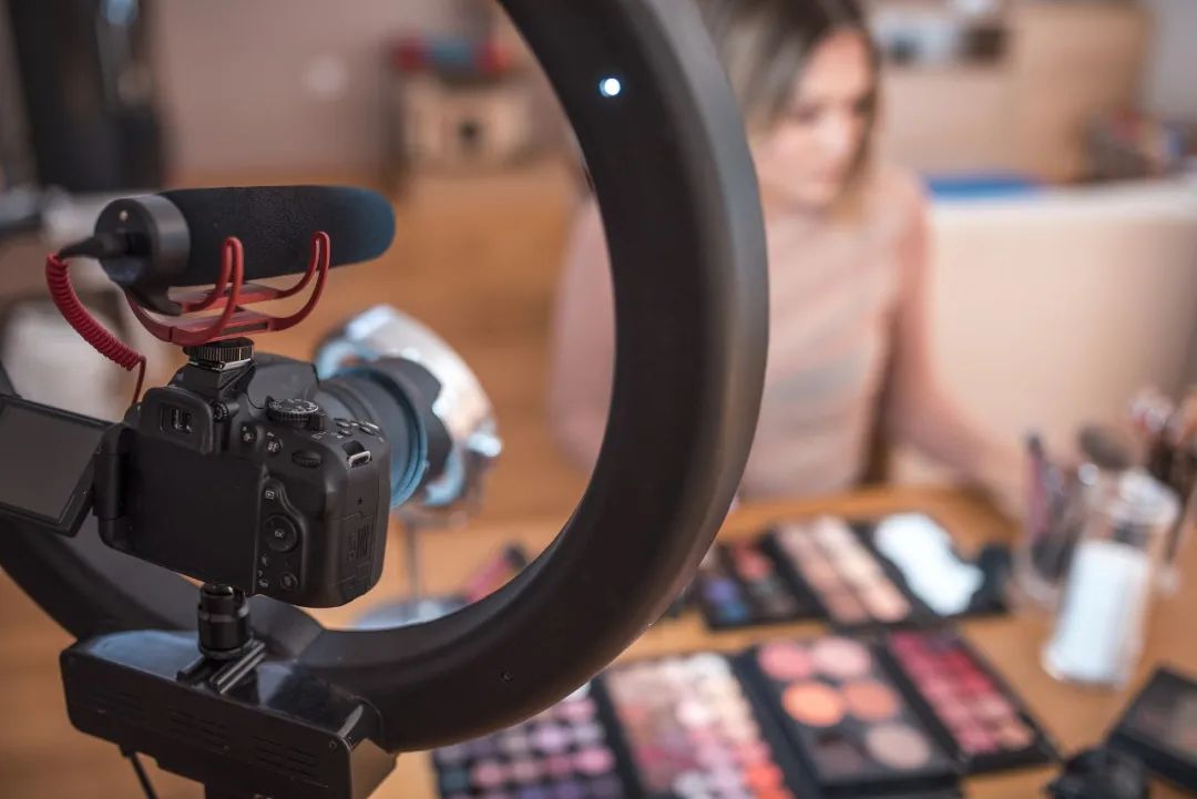 双11边缘人:中小商家须从