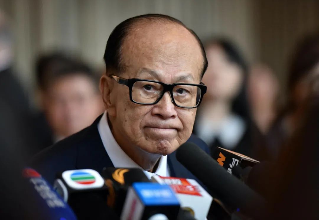 李嘉诚海外投资再踩雷 还丢掉了香港首富宝座