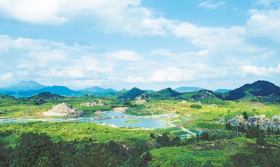 江西省赣州市山水林田湖草生态保护修复试点——寻乌县文峰乡柯树塘废弃矿山环境综合治理与生态修复工程。 滑晓晖摄