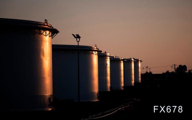 国际油价料延续上日重挫势头，供给过剩迹象愈发显著