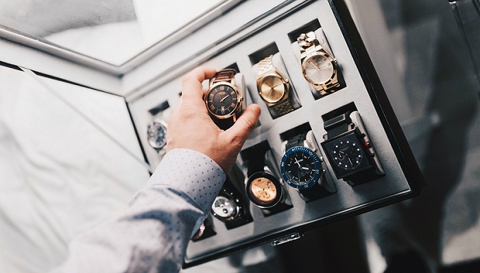 奢侈品直播是怎么套路你的？低买高卖 成本20卖500