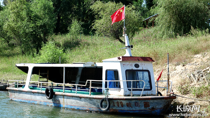 我退休了,"西柏坡001号"也陪我一起"退休"了,孩子们又购买了一艘快艇