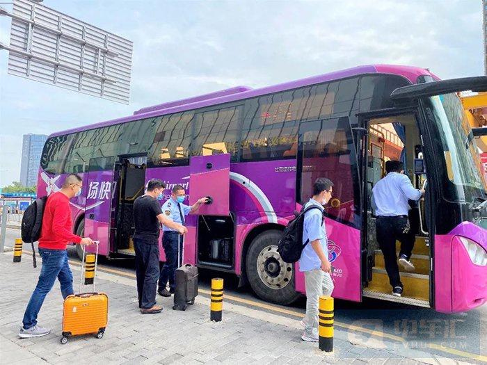 比亚迪c8投运机场快线,助力深圳打造首支纯电动机场快线车队|巴士