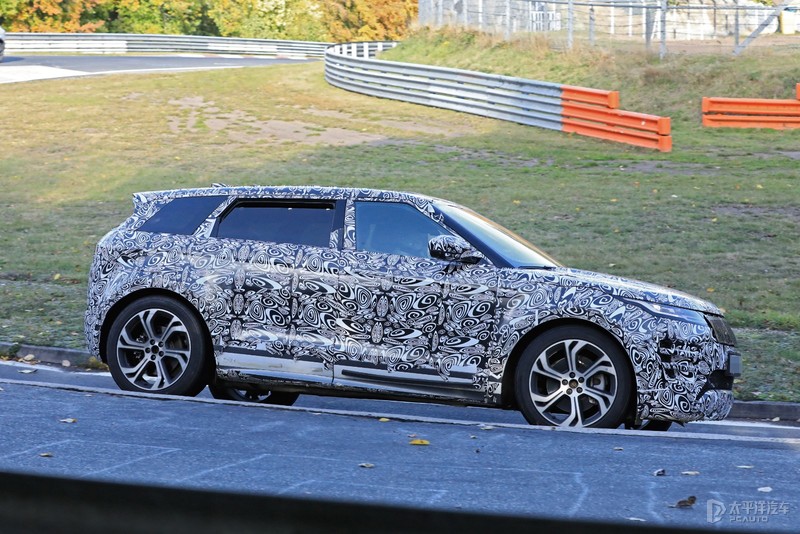 中期改款路虎极光首次曝光 轴距加长/新增7座