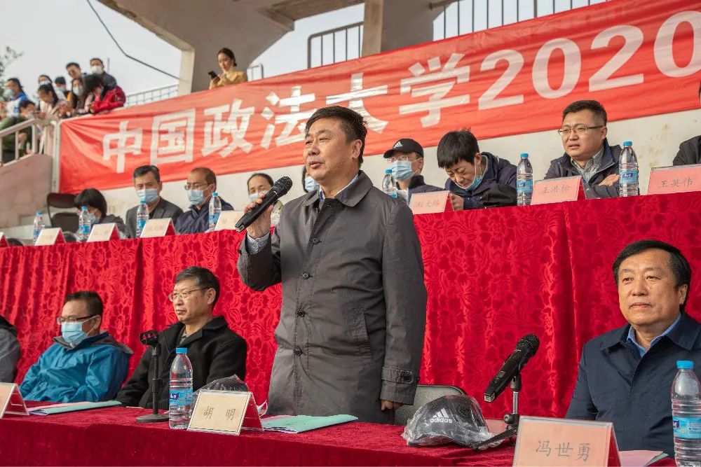 奔跑吧骄傲的少年