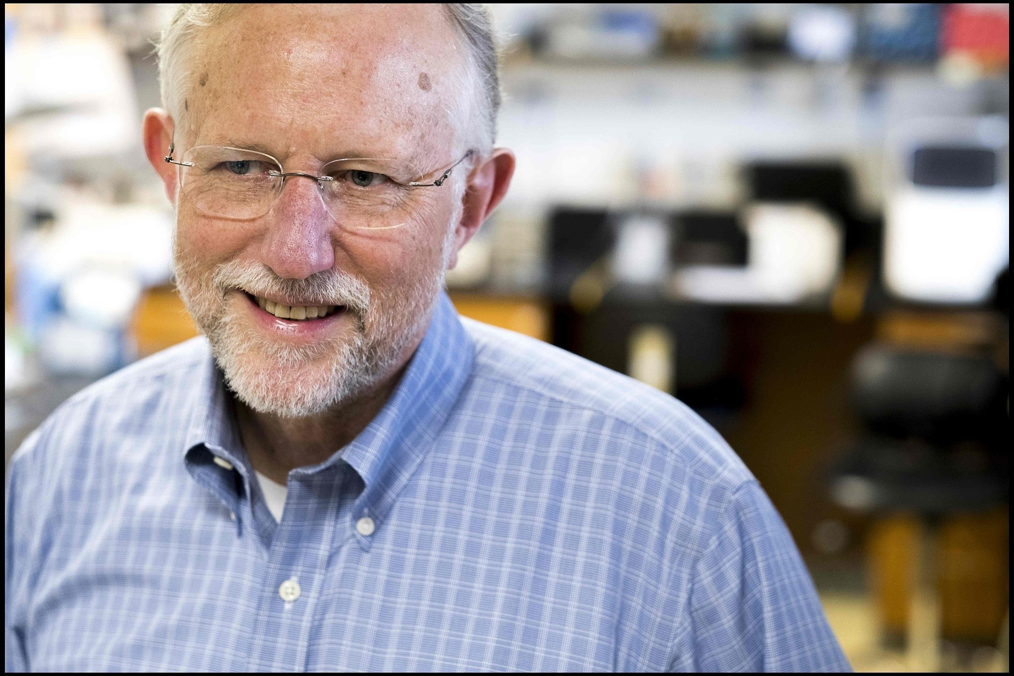 今年首个诺奖颁给三个发现了丙肝的老头