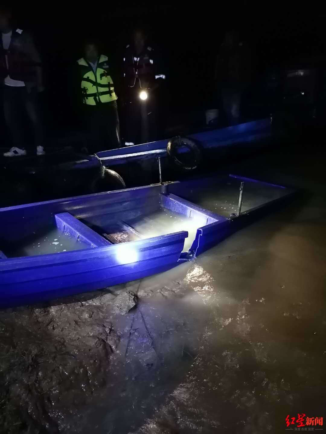 红星新闻|江西村民禁渔期乘船捕鱼2人溺亡 当地农业农村局回应