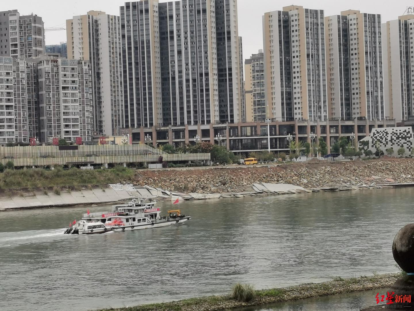 红星新闻|四川苍溪民警救落水女孩失联：原准备年底商量婚事