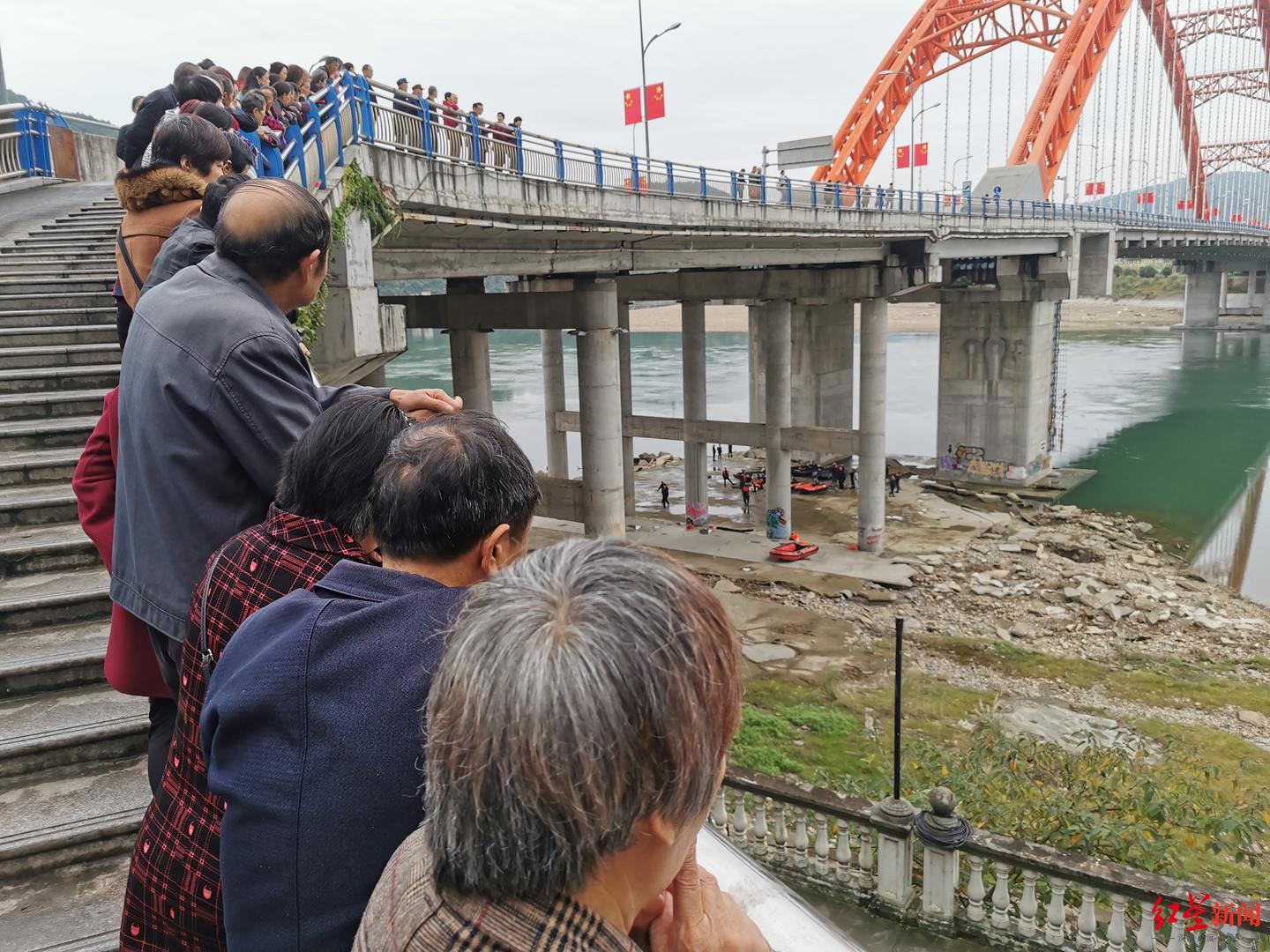 红星新闻|四川苍溪民警救落水女孩失联：原准备年底商量婚事