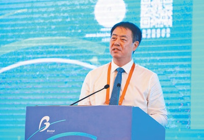 国药集团杨晓明:疫苗研发 与病毒拼速度