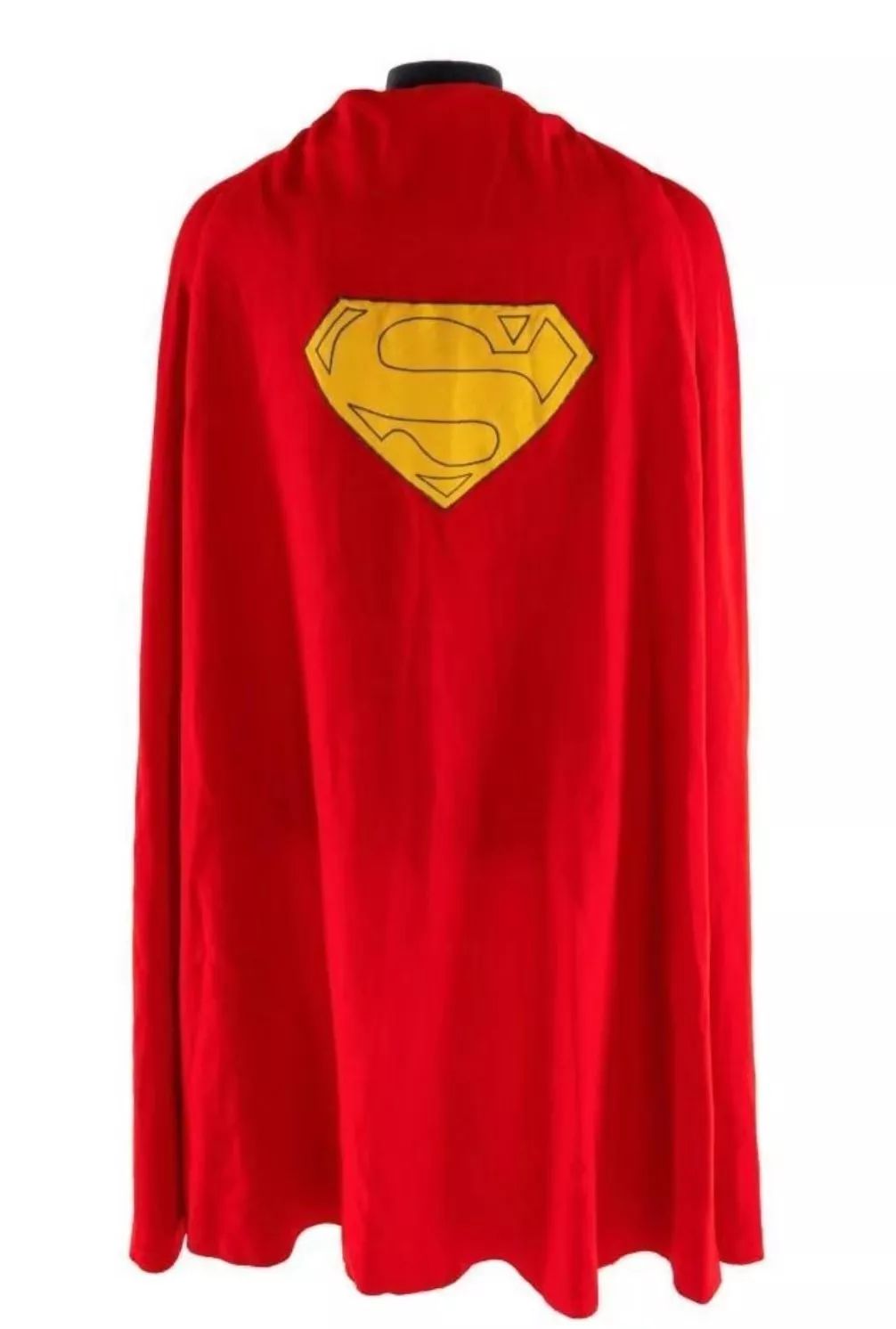 一件斗篷140万原来超人最值钱的不是红内裤