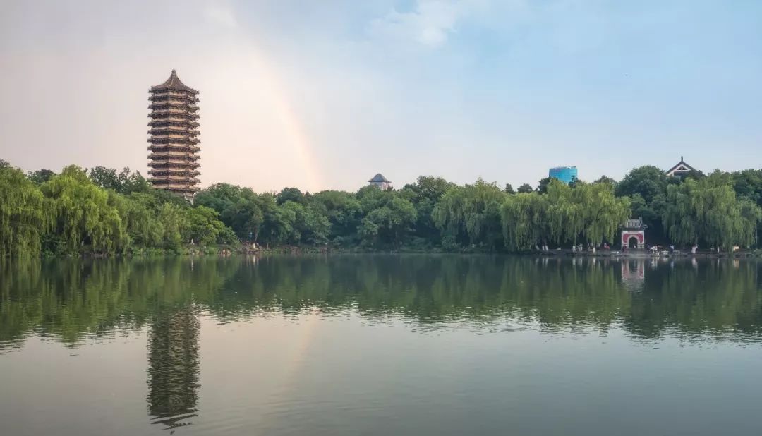北大发布2019届就业报告不努力无出路