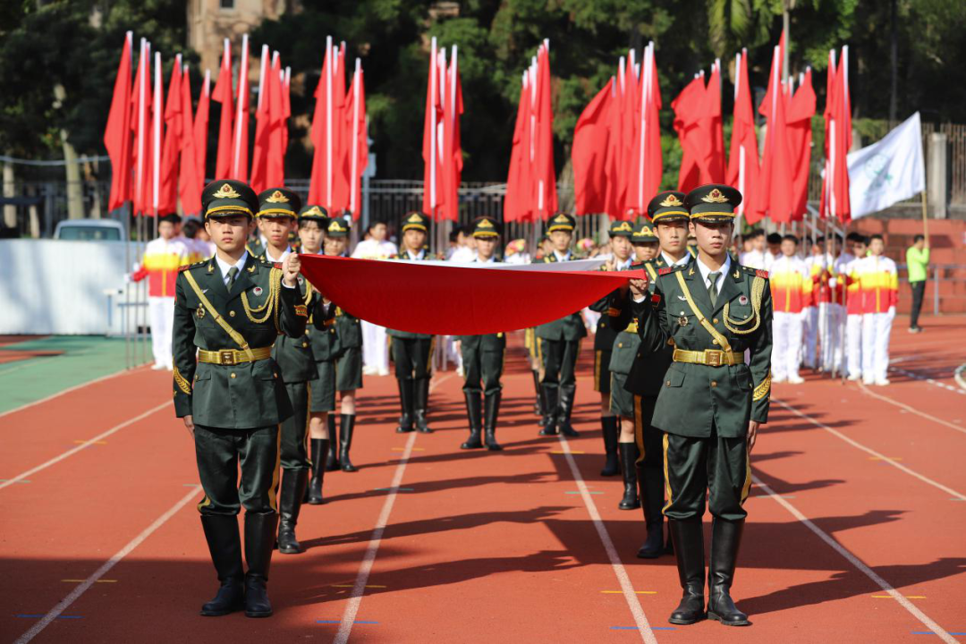 国旗护卫队(摄影:王睿源)