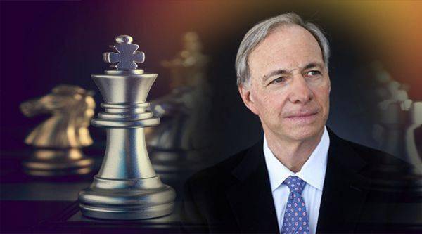 低估了中国市场投资机会！达利欧唱多中国 桥水基金今年收益超25%