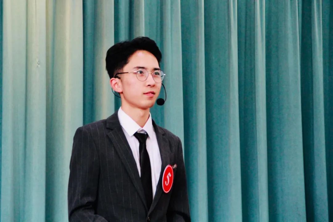 李鸿翔:不会敲代码的文科生不是好程序员