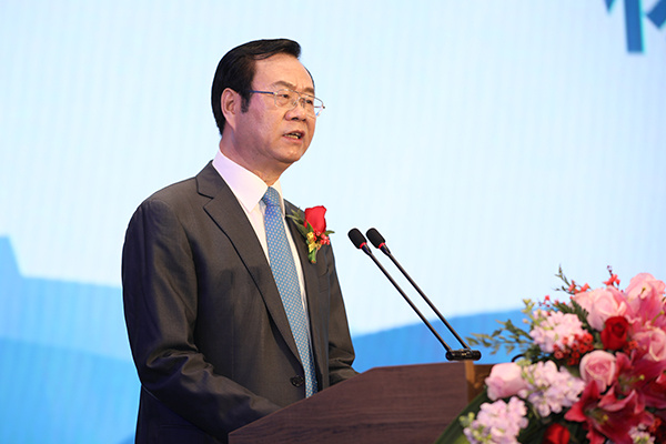 杨志明坚持走体育融合产业大发展的创新之路