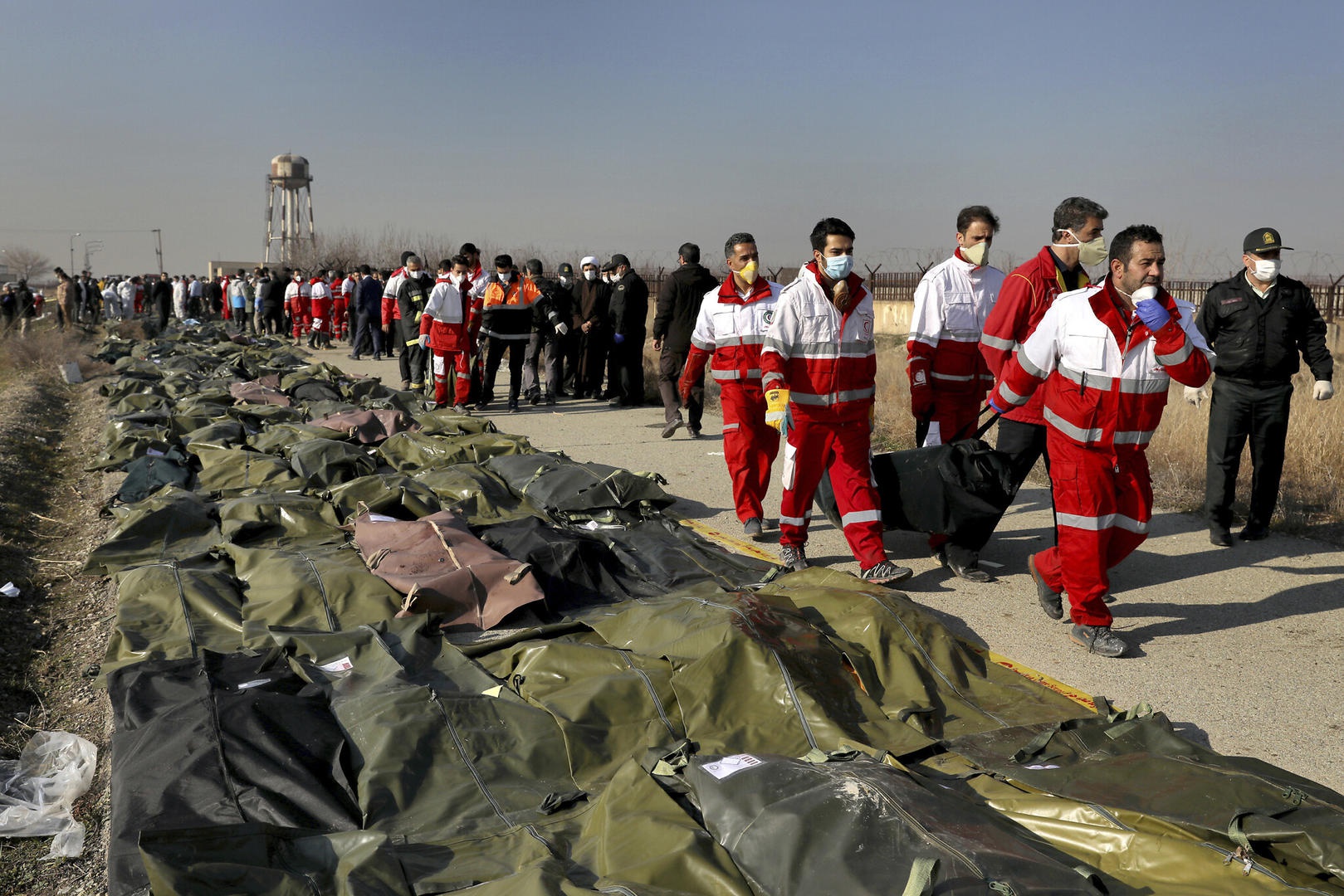 ▲乌克兰航空PS752客机坠毁,机上176人无人生还。图据法新社