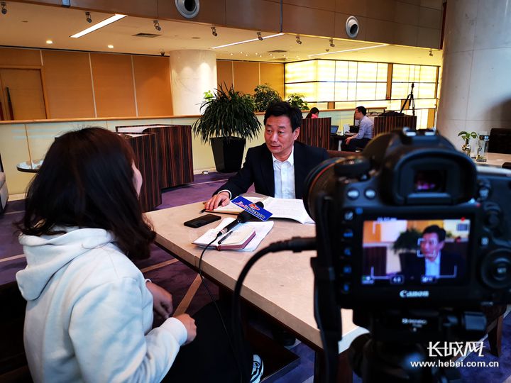 河北省人大代表,尚义县人民政府县长徐进海谈农业高质量发展.