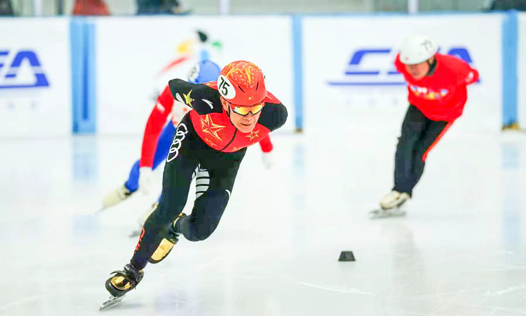 中国滑冰协会俱乐部滑冰公开赛(北京站)开赛