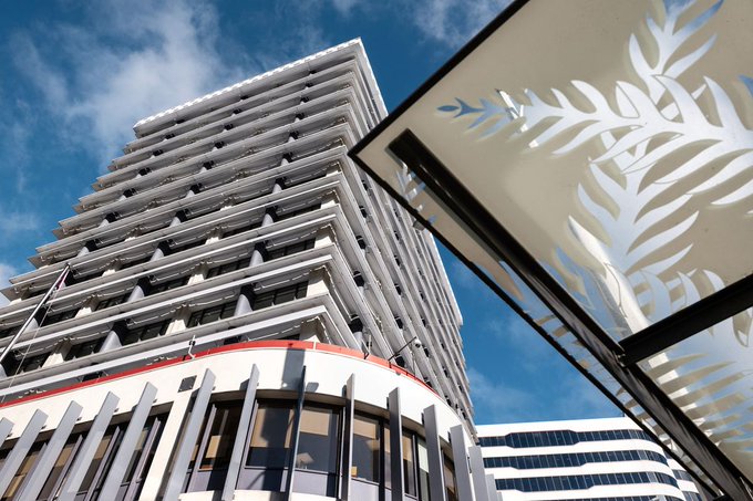 负利率尚需等待！新西兰联储按兵不动纽元大涨刷新逾一年半新高