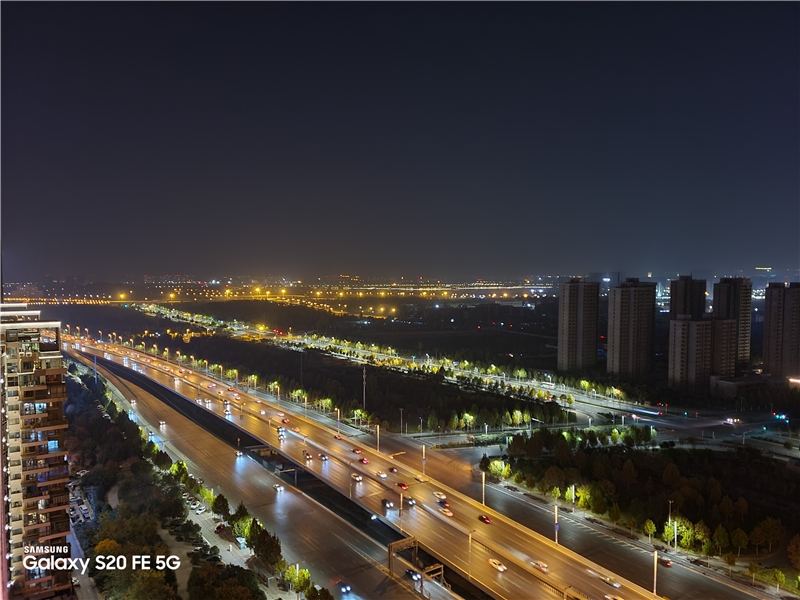 |主摄夜间拍摄(机型水印可手动添加)