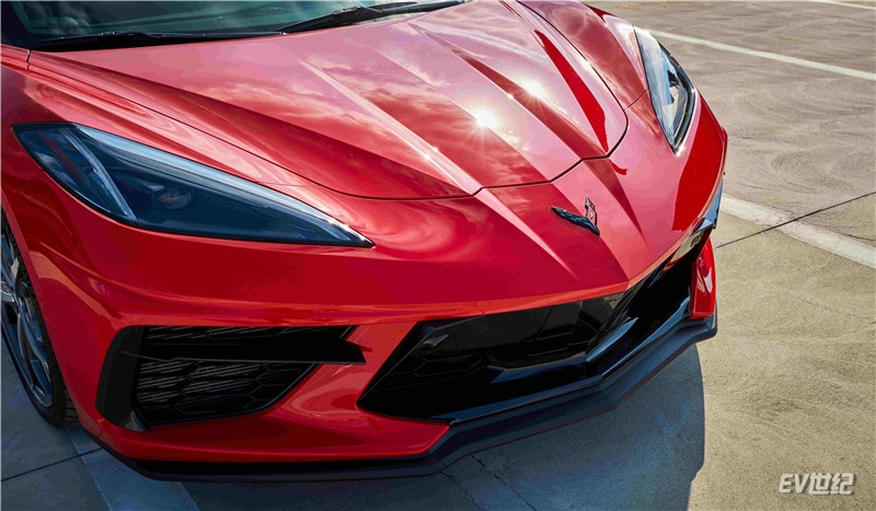 雪佛兰传奇超跑科尔维特C8亮相广州车展