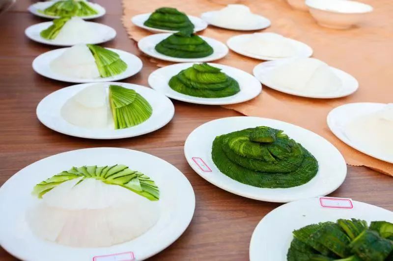 萝卜丶白萝卜丶红萝卜…冷拼组在如火如荼地进行刀工比赛原来是yzuers