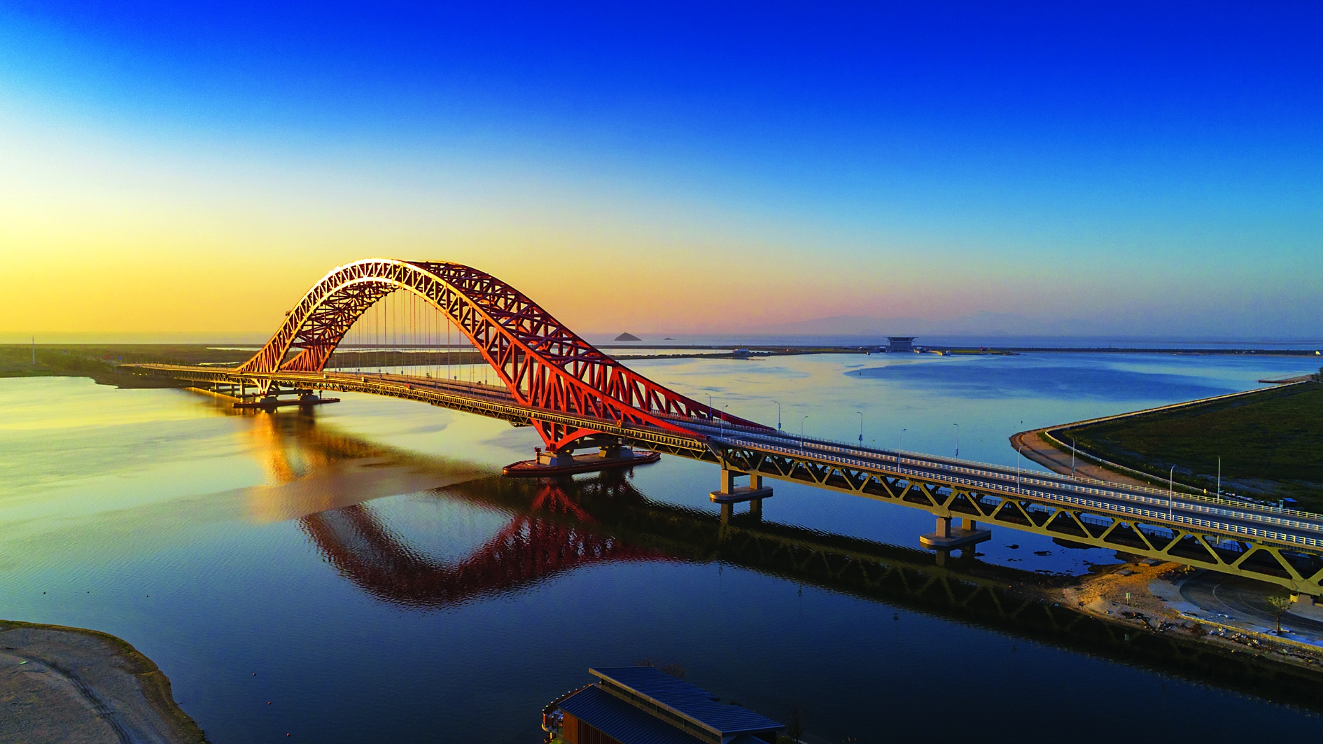 梅山当好重要窗口模范生担负自贸试验新使命