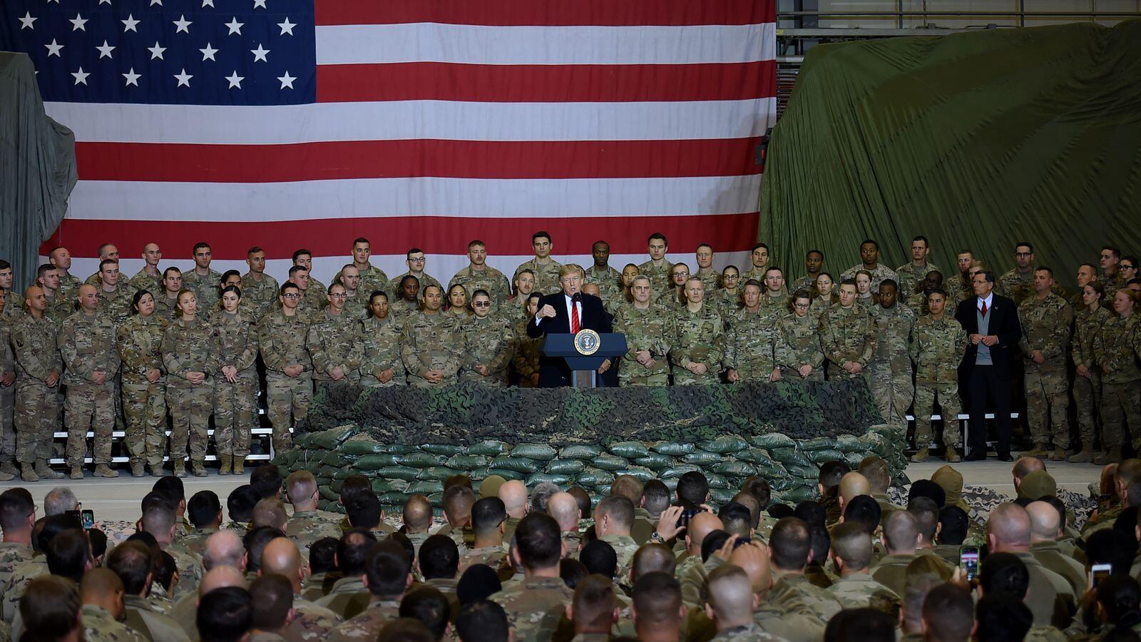 特朗普看望驻阿富汗美军