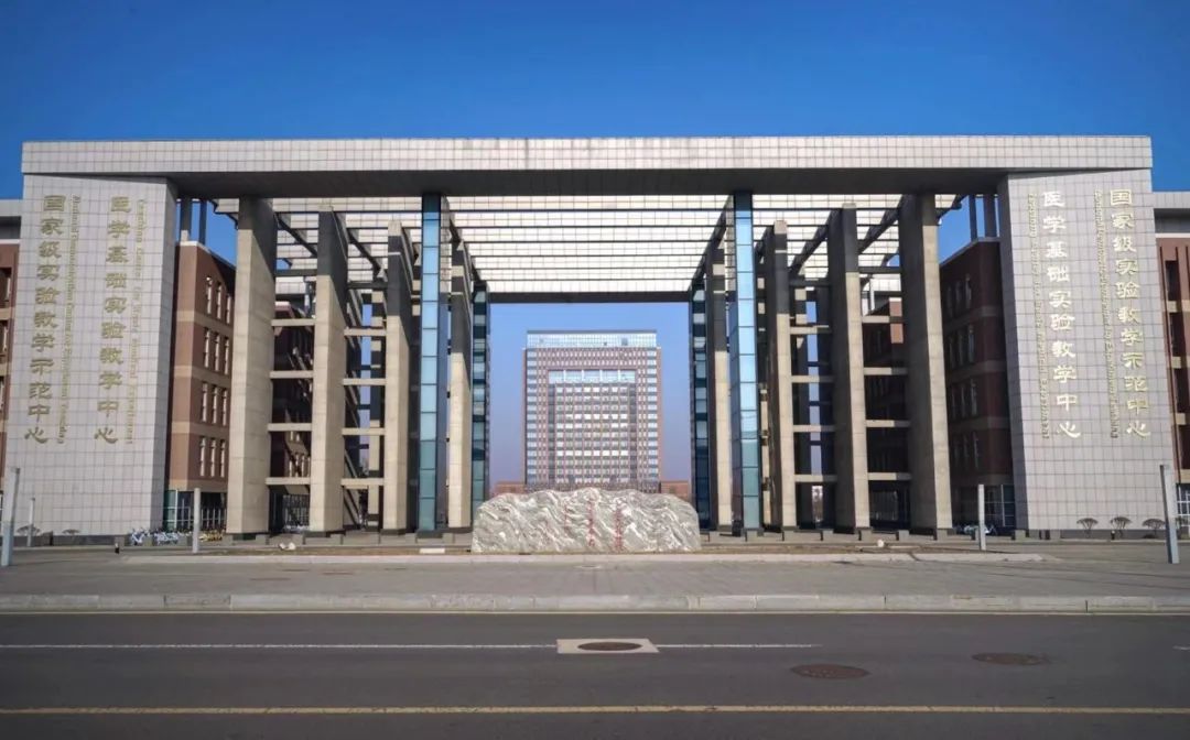 庆祝建校八十九周年特辑四光影中的中国医大
