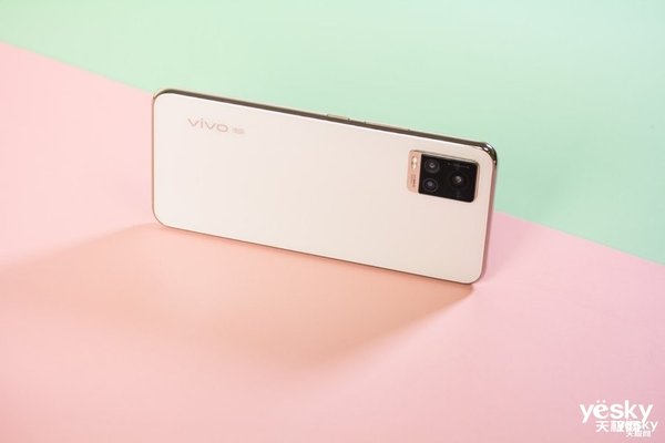 价格适中的人像利器:用这几台中端机拍人效果拔群|reno4|oppo_新浪