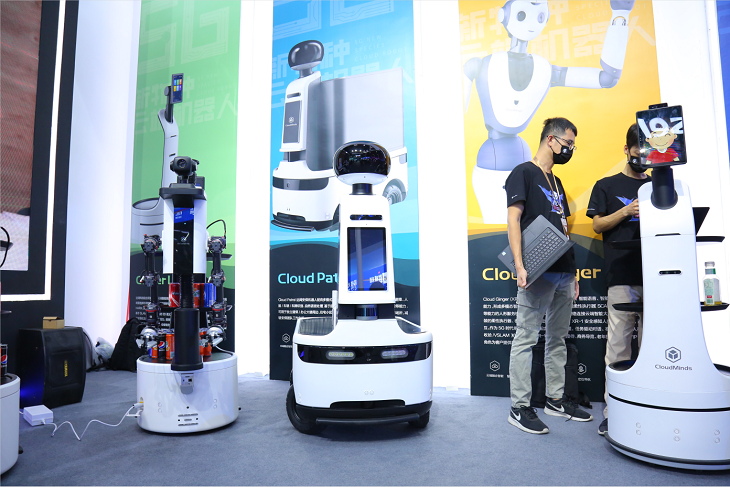 达闼科技携5g新物种云端机器人亮相2020中国移动全球合作伙伴大会