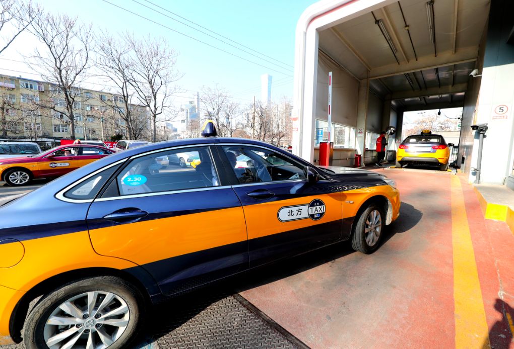 有利的推动了市交通委在去年5月出台的《北京市纯电动出租汽车推广