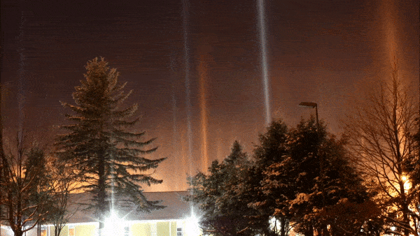 内蒙古惊现五彩光柱,这是哪位道友在此渡劫?