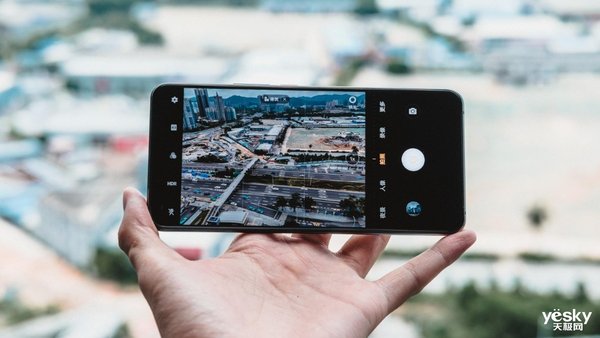 肉眼可辨的极致流畅120hz屏幕刷新率手机推荐