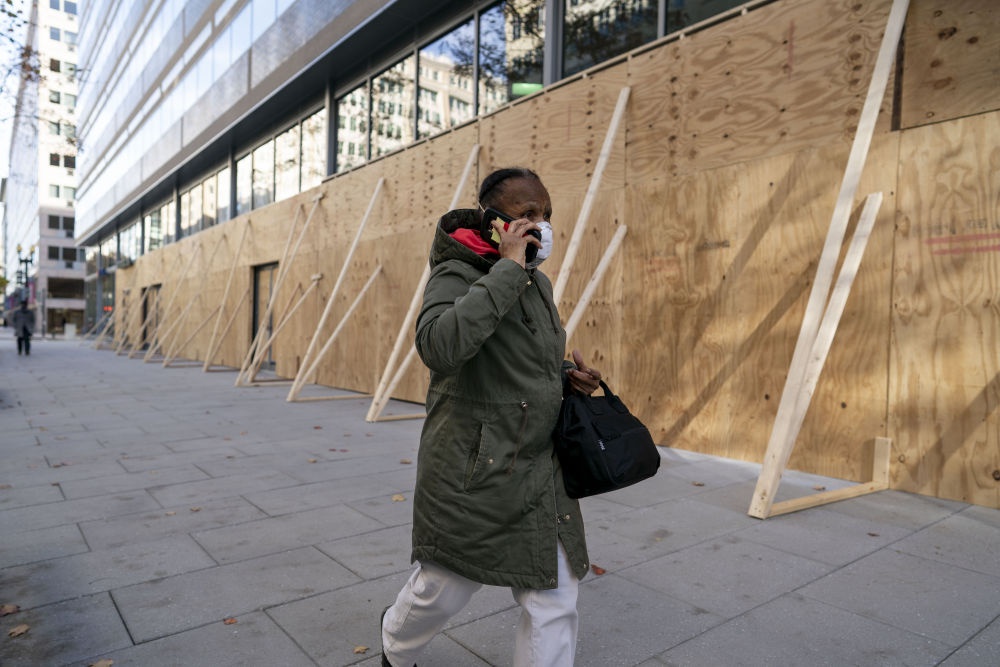 美国首次申请失业救济人数五周来首次上升