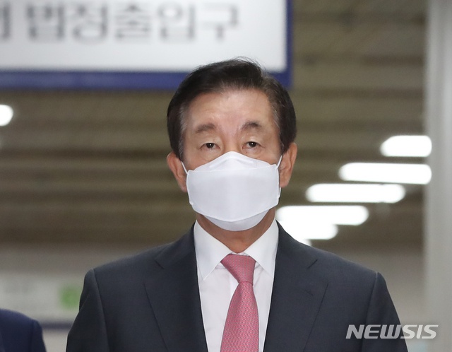 韩国前议员女儿违规入职KT集团 其父被判刑1年