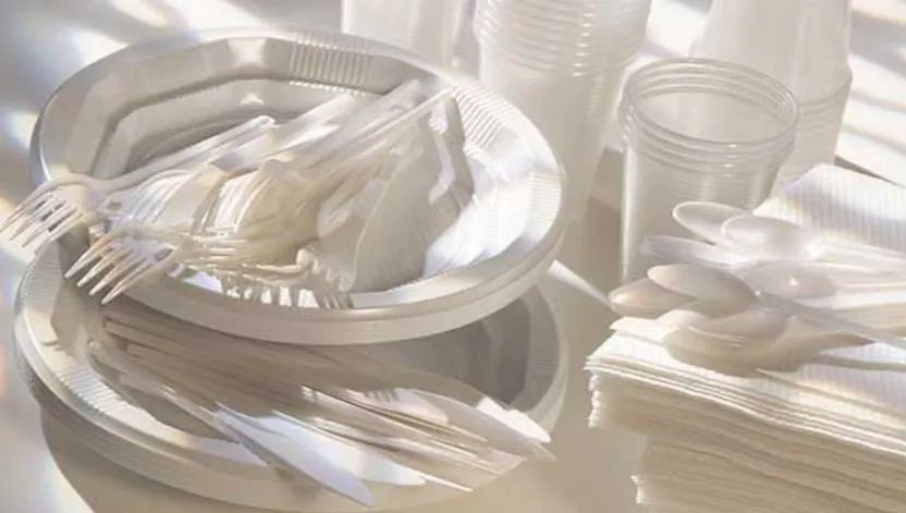 关注兰州67年底将禁止产销一次性发泡塑料餐具