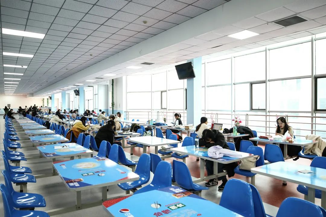 延边大学一起去上自习啊