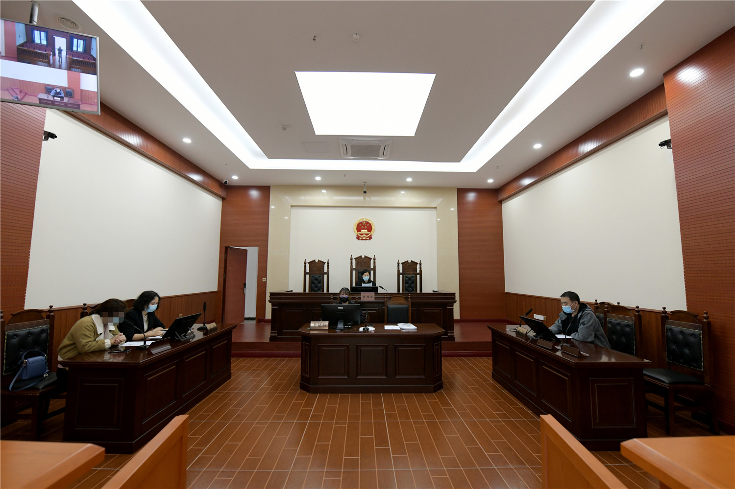 江津法院审结首例因摄像头引发的隐私权纠纷案件