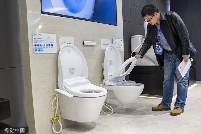 看似干净却越洗越脏 这种马桶盖建议你别买 智能马桶 智能家居 新浪科技 新浪网