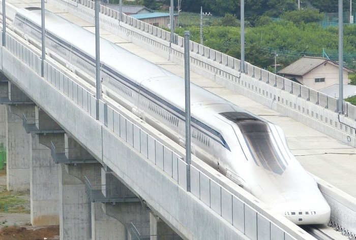 时速500公里磁悬浮列车亮相日本7年后开通东京至名古屋线路