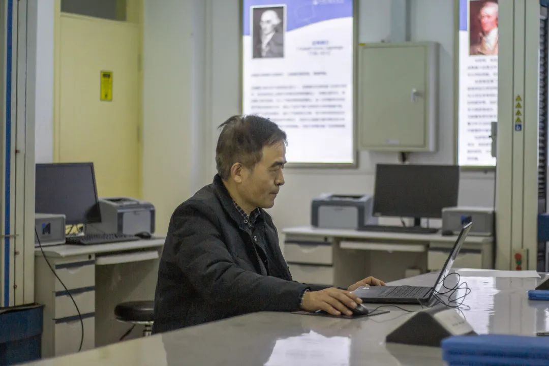 矿大人物王建强双师型教师的成长之路