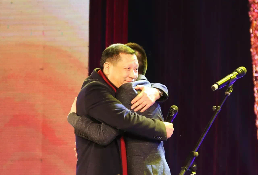 海澜之家董事长周建平辞职 二代周立宸接班曾任职挚信资本 周建平 新浪财经 新浪网