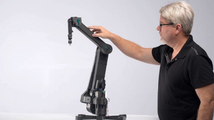 英国在线超市Ocado收购美国两家机器人初创公司