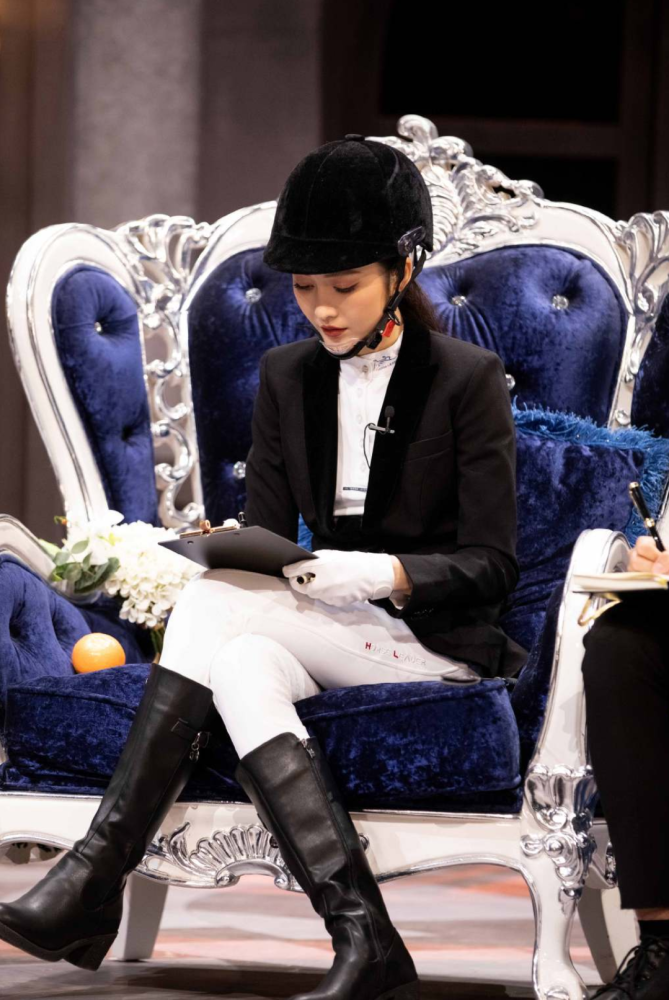 天不怕地不怕最怕王鸥穿上骑士服帅成我不认识的样子