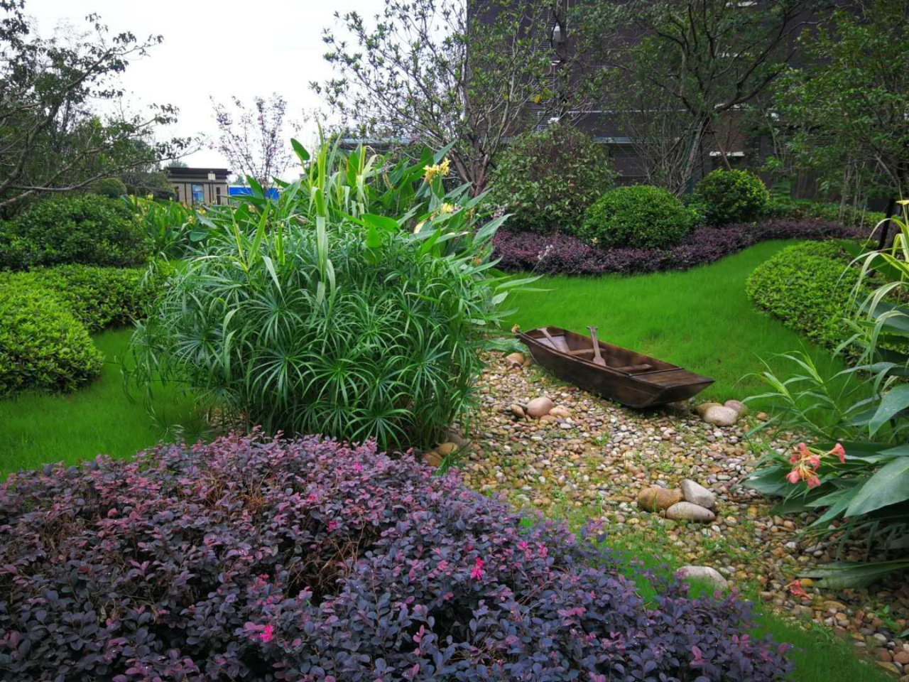 (徐州荣盛城三期雨水花园实景图)