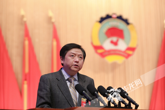 致公党:多层次推进 健全完善重庆养老保险体系