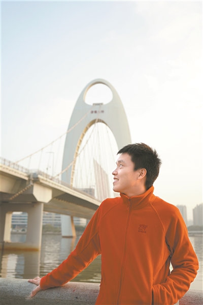 他带四千队员夜徒珠江九桥 手机新浪网